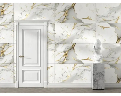 Interior modern cu plăci de marmură, ușă și sculptură