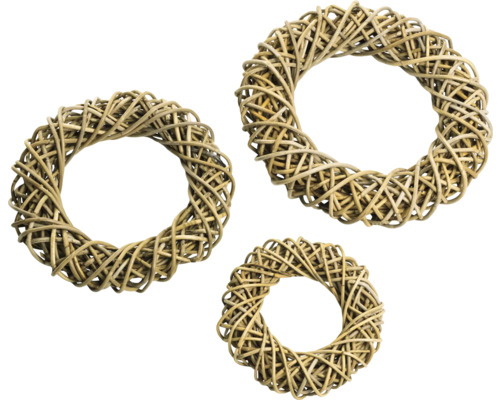 Trei coroane din răchită