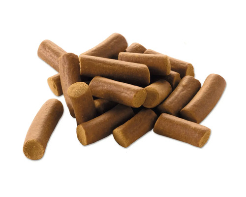 Grămadă de bețișoare parfumate maro