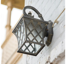 Lumină de perete pentru exterior cu sticlă și cadru decorativ
