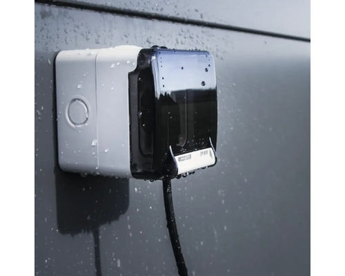 Priză aparentă cu capac rabatabil și cablu