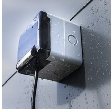 Stație de încărcare pentru mașini electrice, montată pe perete, cu cablu