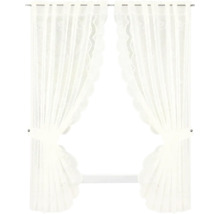 Două perdele albe din dantelă pentru decorarea ferestrelor