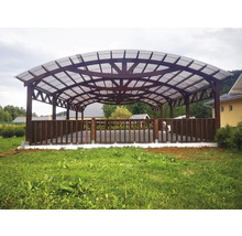 Adăpost acoperit din lemn cu acoperiș transparent