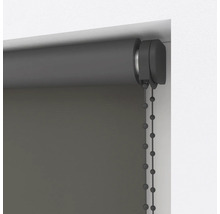 Rulou cu lanț la fereastră