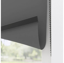 Rulou gri la fereastră cu lanț de operare