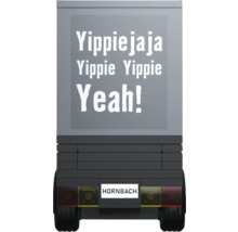 Camion Hornbach cu inscripția 'Yippiejaja Yippie Yippie Yeah!'