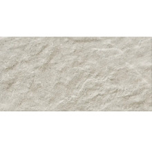 Prim-plan cu o placă de podea cu structură de piatră