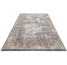 Covor cu model geometric