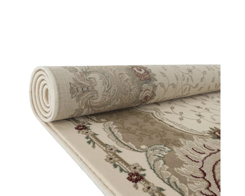 Covor rulat cu model floral