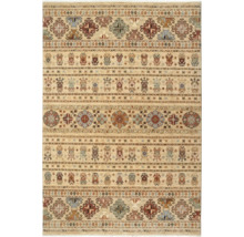 Covor cu modele florale și geometrice