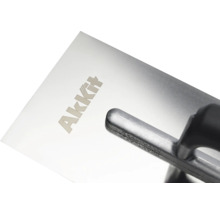 Logo AKKit pe o gletieră