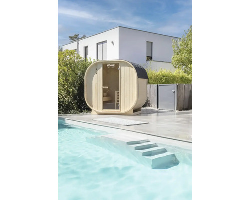 Saună independentă lângă piscină în grădină