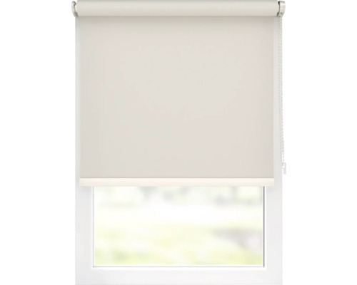 Fereastră cu jaluzea rulou coborâtă pentru reglarea luminii