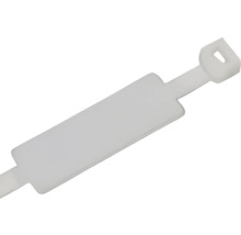 Colier de cablu din plastic