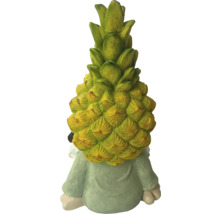 Figurină decorativă pitic de grădină cu pălărie de ananas