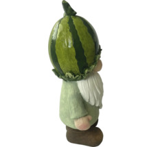 Gnom de grădină cu pălărie de pepene verde
