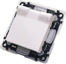 Priza de antenă încastrată cu capac rabatabil