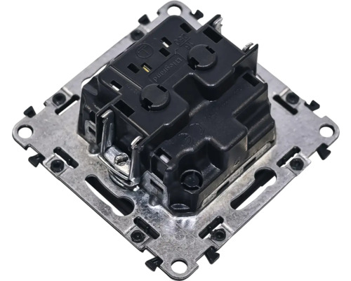 Inserție priză Legrand cu cadru metalic