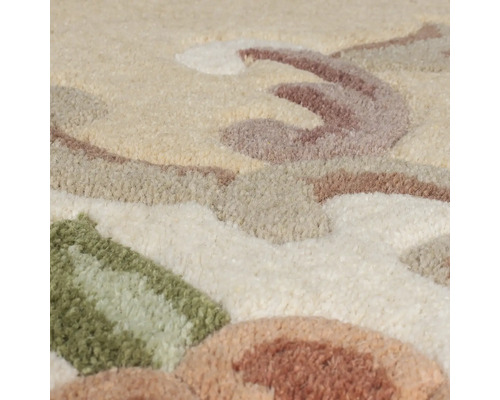 Prim-plan cu un covor cu model