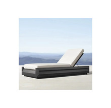 Șezlong de grădină cu spătar reglabil și capitonaj