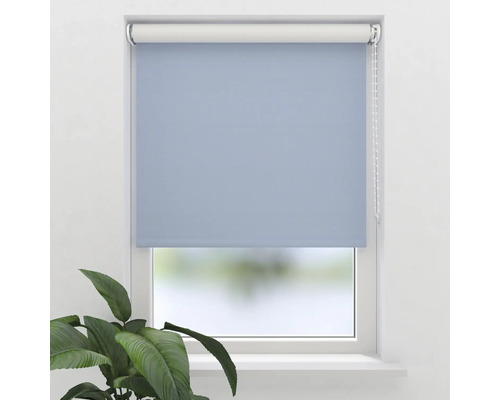 Rulou albastră la fereastră cu lanț