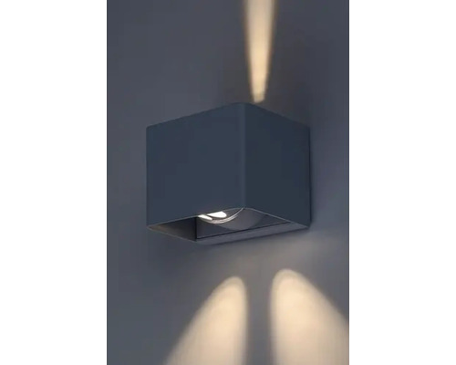 Lampa de perete pătrată emite lumină în sus și în jos