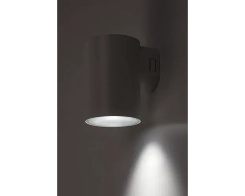 Lampa de perete cilindrică din metal cu fascicul de lumină