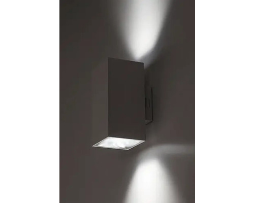 Lumină de perete pătrată din metal cu efecte de lumină