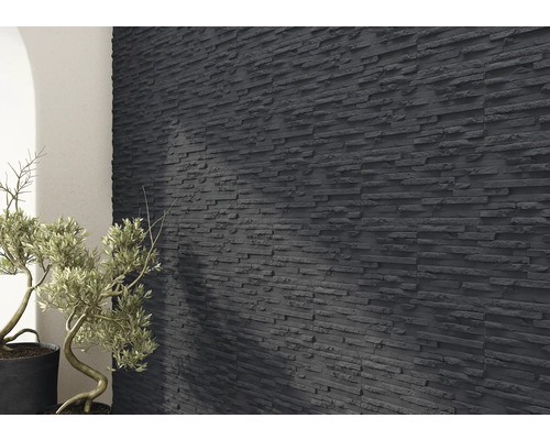 Design interior cu placaje de piatră pe perete