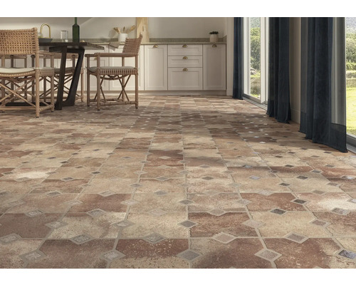 Gresie exterior / interior porțelanată glazurată Ruanes Caldera 40x60 cm Interior cu gresie de podea în stil vintage, zonă de luat masa cu scaune și masă