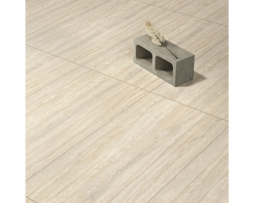 Podea cu plăci dreptunghiulare cu aspect de piatră