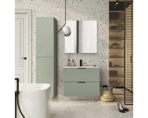 Baie cu dulap de bază pentru lavoar, dulap cu oglindă și dulap înalt, cu design luminos