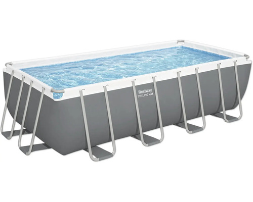 Piscină dreptunghiulară cu cadru de oțel Bestway umplută cu apă.