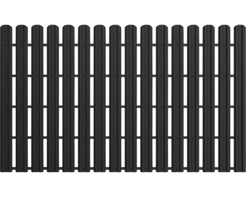 Gard făcut din elemente de plastic