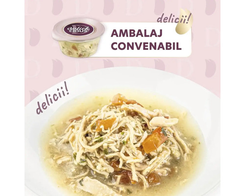 Supă de pui într-un bol alb și ambalaj convenabil