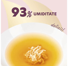 Un castron cu hrană pentru animale care conține 93% umiditate.