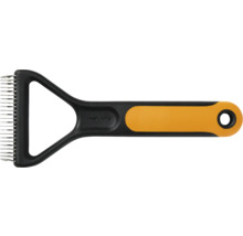 Pieptene pentru îngrijirea blănii câinilor și pisicilor Fiskars