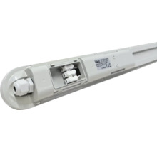 Corp de iluminat pentru spații umede cu cutie de conexiuni deschisă pentru instalație electrică