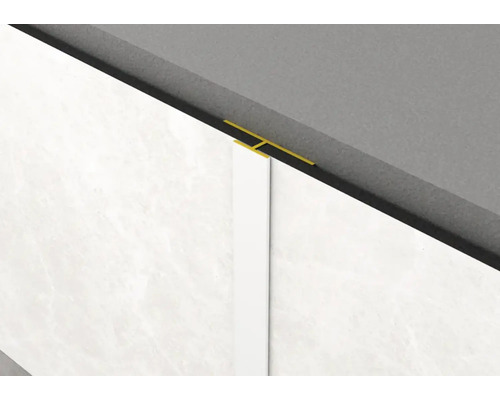 Prim-plan cu o șină de gresie