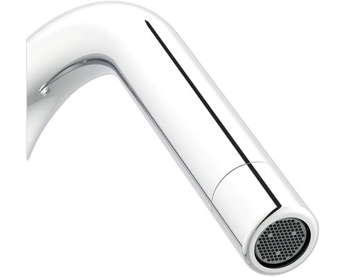 Vizualizare detaliată a unui robinet cromat