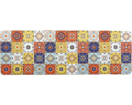 Panou de protecție pentru bucătărie cu model de plăci ceramice colorate în stil patchwork, aspect de faianță cu diverse ornamente.