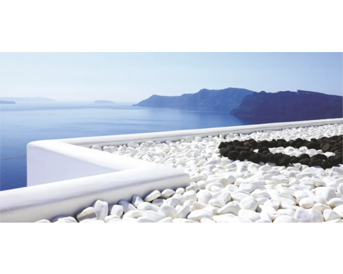 Pietre decorative în aer liber, cu vedere la mare