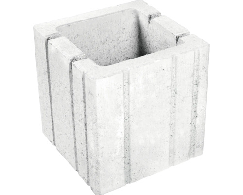 Bolțar pentru stâlpi din beton, pătrat, cu caneluri verticale.