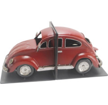 Suport de cărți din metal în formă de mașină de epocă roșie, stil retro.