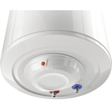 Imagine detaliată cu un boiler cu racorduri