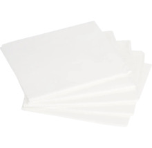 Stivă de hârtie de copt albă