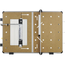 Masă multifuncțională din MDF cu placă perforată, șine de ghidare și cadru din aluminiu, vedere de sus.