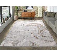 Covor cu model de marmură într-un living cu canapea și comodă