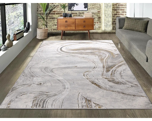 Covor cu model de marmură într-un living cu canapea și comodă